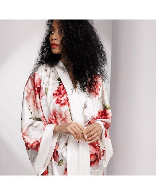 Vimissia Red Peony Allure Short Silk Kimono Style Robe