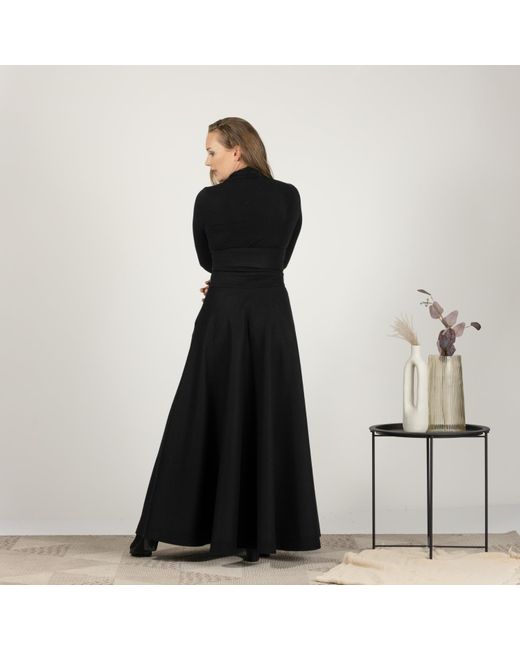 Nikka Place Black Wool Floor Length Skirt With Hight Waist & Front Buttons