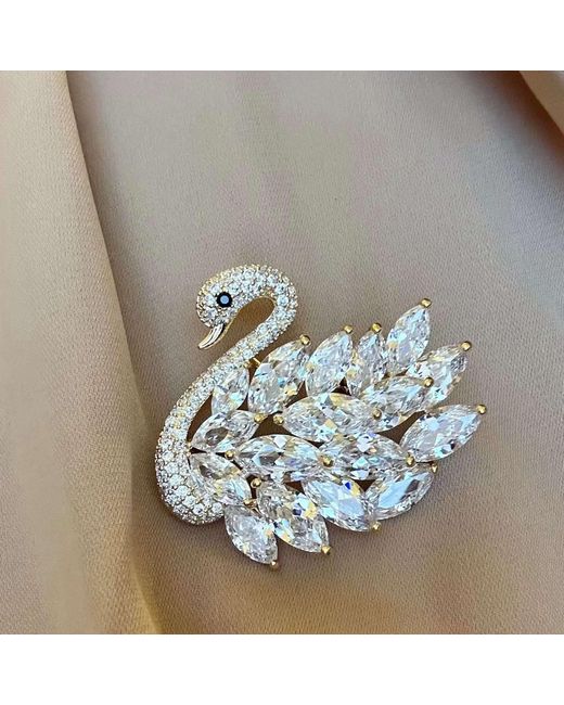 Angel Barocco White Luxury Diamond Swan Brooch