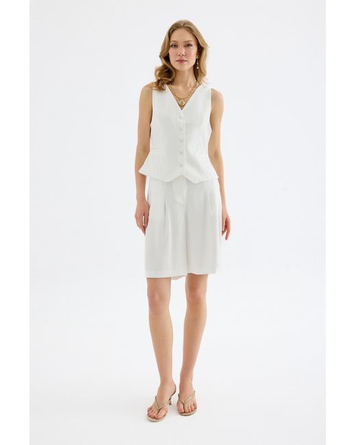 Monlicia White Vera Tencel Bermuda Shorts