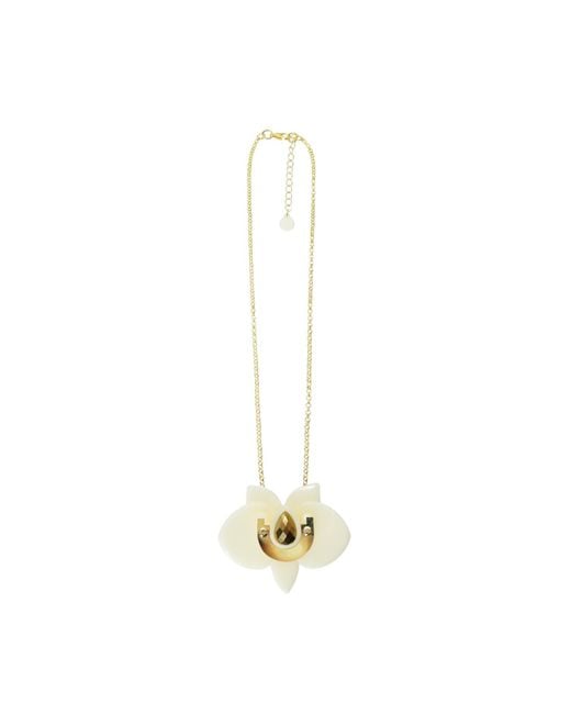Gissa Bicalho Metallic Acrylic Handmade Necklace Orchid Pendant Cream