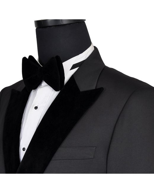 DAVID WEJ Black Signature Cropped Double Breasted Velvet Peak Lapel Tuxedo for men