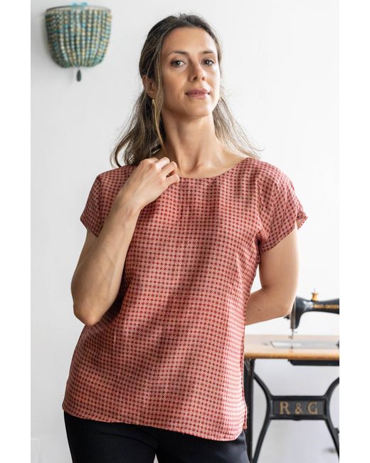 Stovaria Red Short Sleeve Geometric Print Top