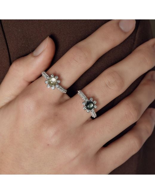 Freqnc Atelier Metallic Eight Petals Ring