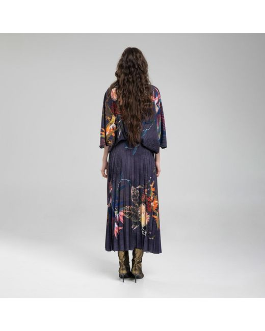 ARTISTA Blue Grace Pleated Blouse