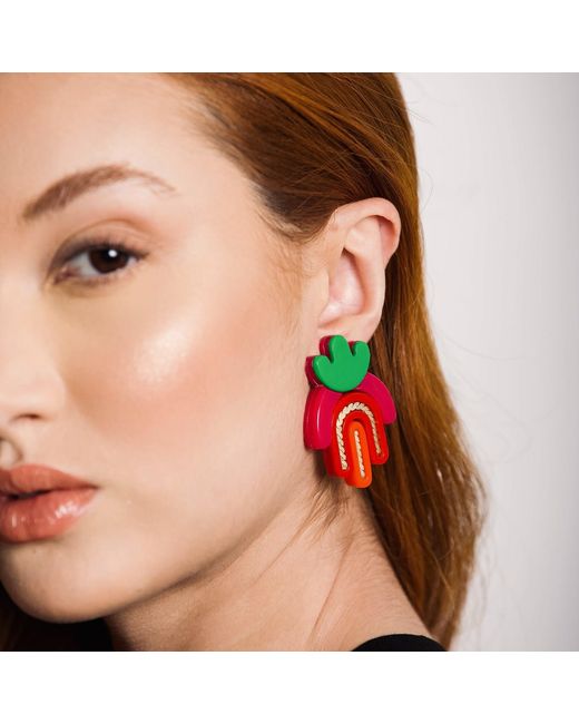 Gissa Bicalho Metallic Handmade Acrylic Earring Bromelia B Pale