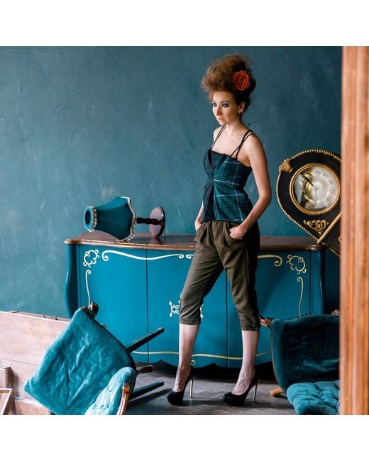Serotoninn Green Tailored Wool Capri Pants