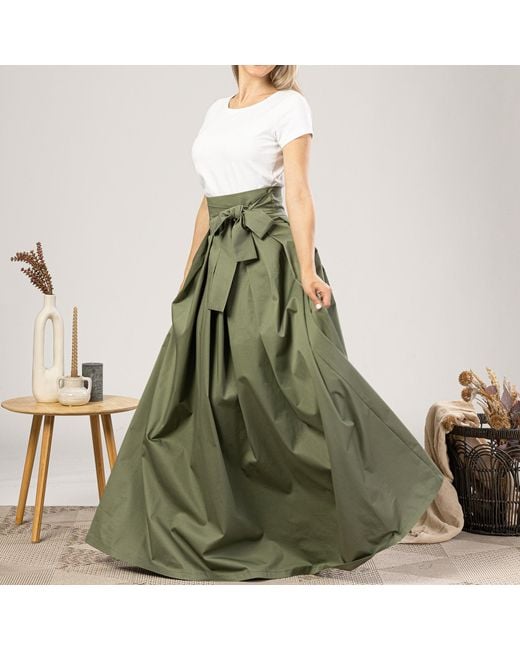 Nikka Place Green Formal Pleated Long Skirt
