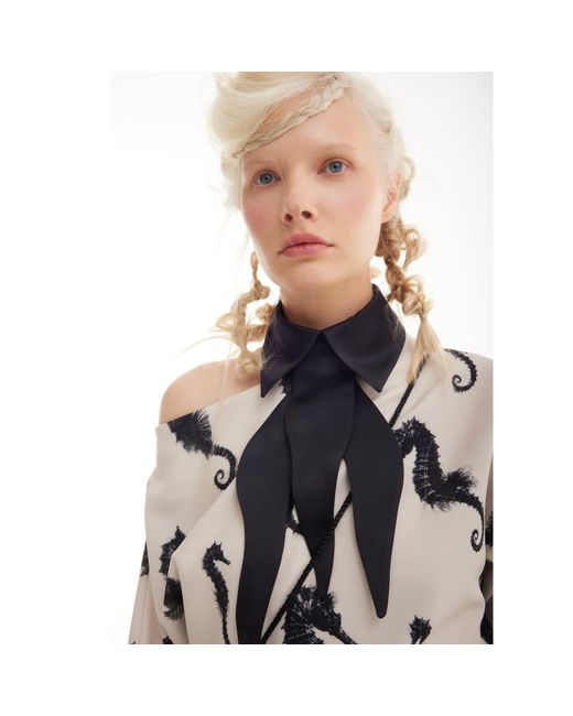 Julia Allert Black Fashion Neckpiece