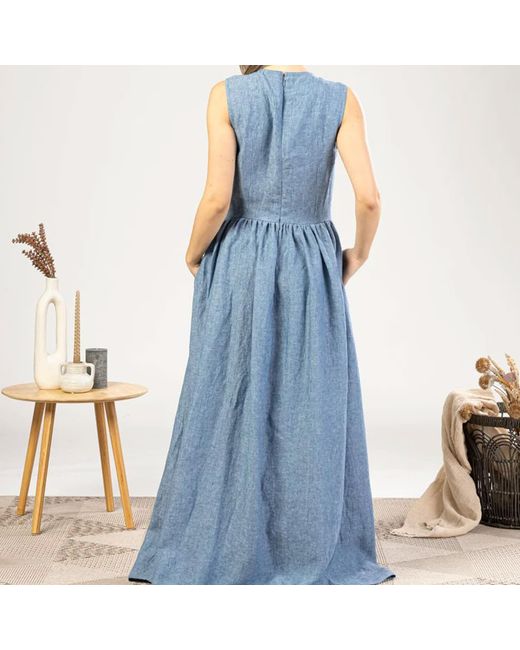 Nikka Place Blue Linen Floor-Length Sleeveless Maternity Dress With Pockets