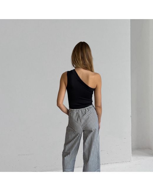 London Atelier Byproduct Black One Shoulder Top With Flower Pin
