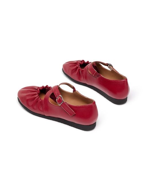 Naguisa Red Flat