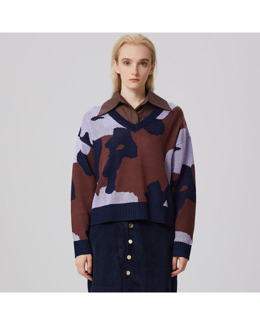 Smart and Joy Blue V-Neckline Abstract Pattern Jumper