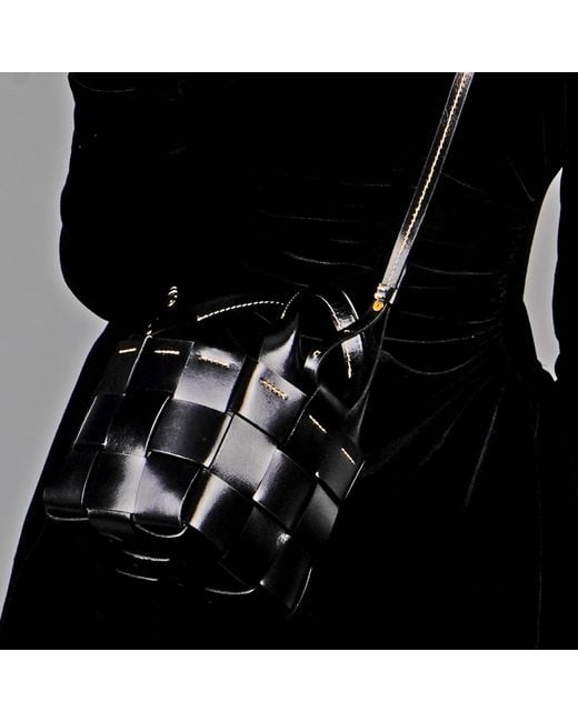Rimini Black Woven Leather Crossbody Bag 'cinzia'
