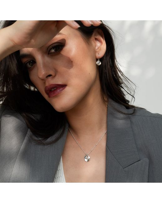 Dower & Hall Metallic Hammered Disc & Aquamarine Array Necklace