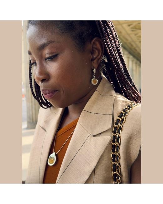 My Little Nature White Huggie Earrings With Natural Amber Stone