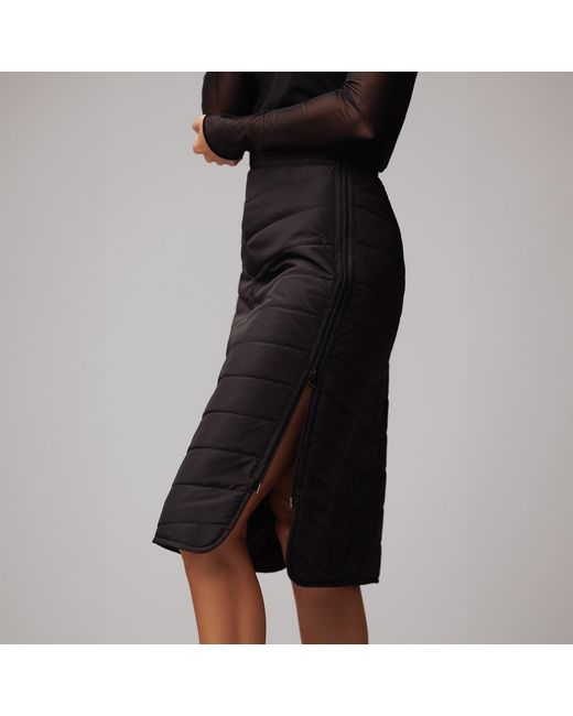 concept A trois Black Quilted Skirt With One Side Zipper