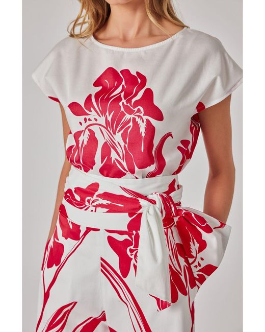 Marianna Déri Red Top With Botanical Print