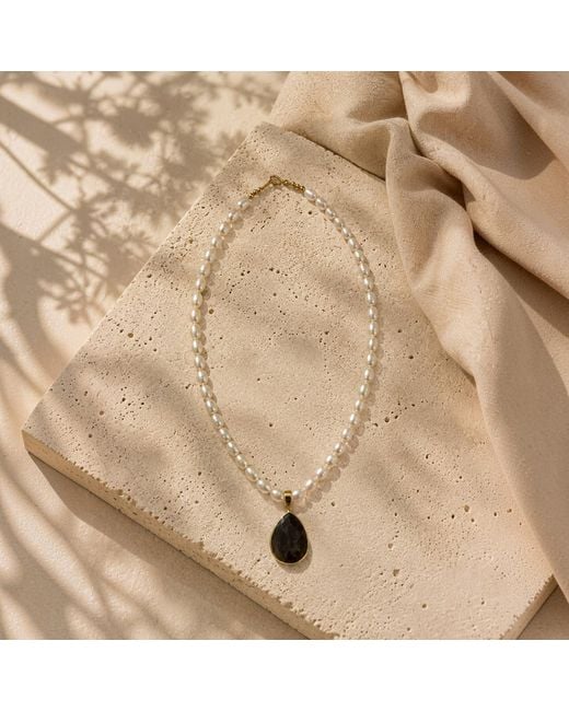 ORIGIN OF HEARTS Natural Neutrals Noir Pearl Necklace – Freshwater Pearl & Amethyst Pendant Necklace