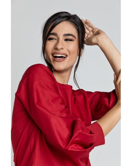 Conquista Red Burgundy Top With Bishop Sleeves