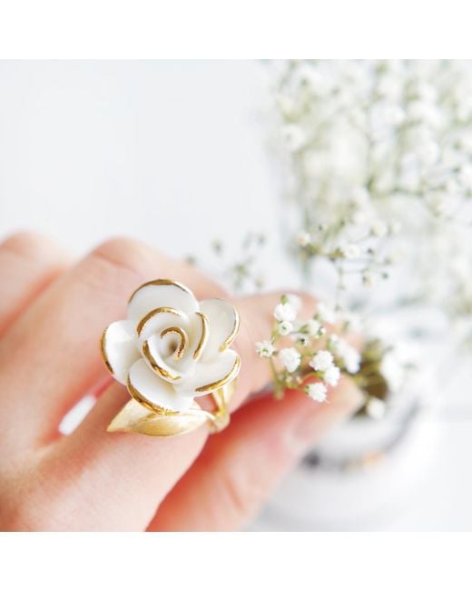 POPORCELAIN Metallic Golden White Cloud Rose Cocktail Ring