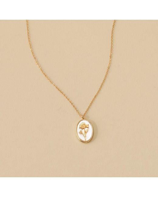 SET & STONES Metallic Katrina Birth Flower Necklace
