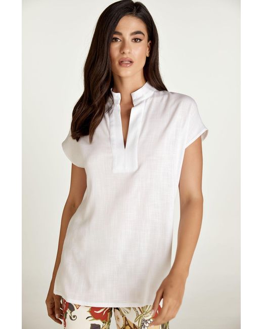 Conquista White Linen Style Sleeveless Top