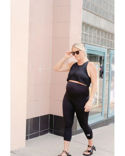 Duofit Maternity Activewear Black Bumpin' Crop