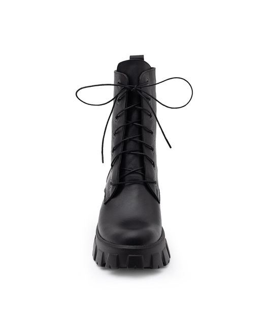 Traces of Heels Black Stryde Combat Boots