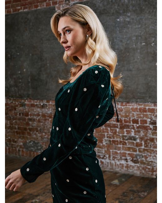 Rose & Nancy Black Mila Velvet Embroidered Top