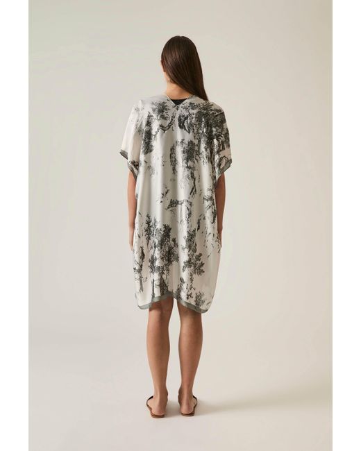 James Lakeland White Marble Print- Kaftan