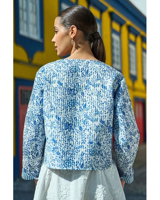 Yumi' Blue Boho Floral Print Cropped Reversible Cotton Quilted Jacket