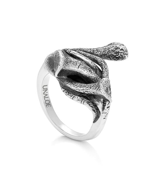 Unaloe Gray Sterling Calla Lily Statement Ring – Handmade Sculptural Botanical Jewelry For