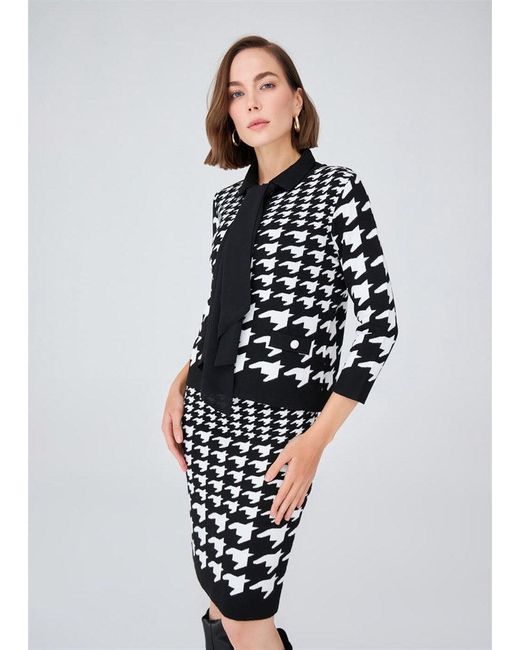 Peraluna Black Houndstooth Pattern Slim Fit Knee Level Knitwear Skirt