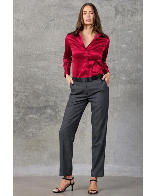 Madison / Savile Red Rose Haven Fitted Satin Shirt