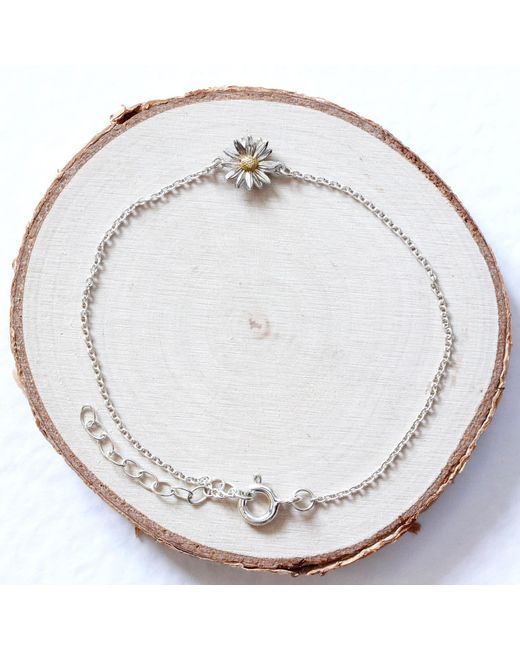 Lee Renee White Daisy Bracelet –