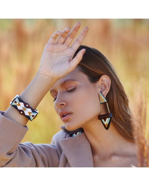 Gissa Bicalho Black Handmade Acrylic Bracelet Kuntur