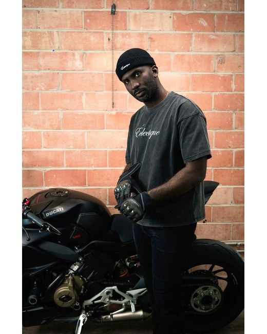 Éclectique Black Script Logo T-Shirt for men