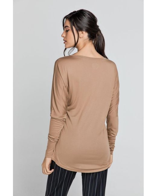 Conquista Brown Light Top With Long Batwing Sleeves