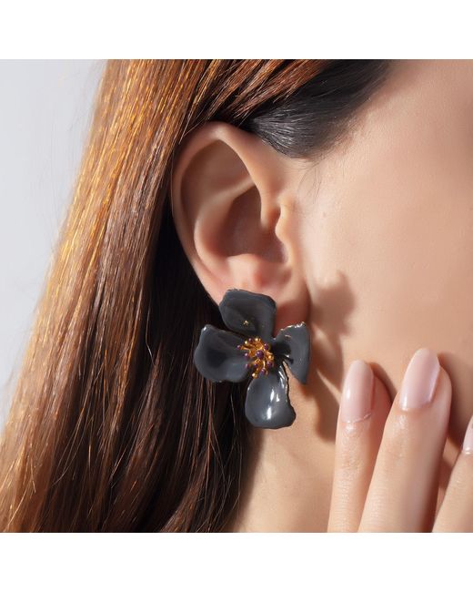 Milou Jewelry Gray Hibiscus Flower Earrings