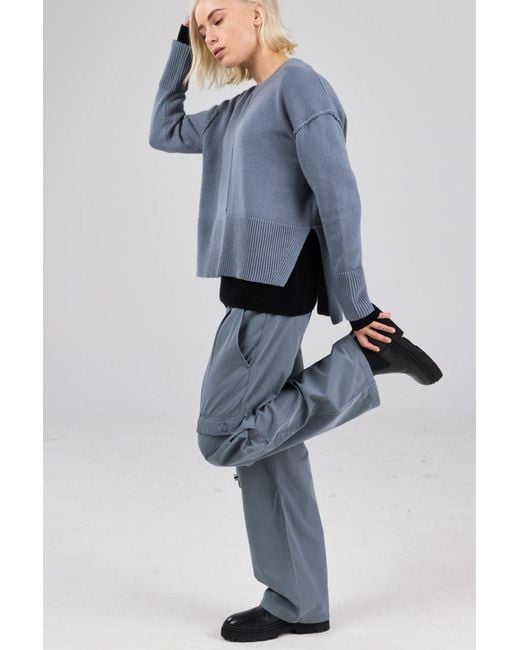 Dref Blue Pluto Fitted Sweater