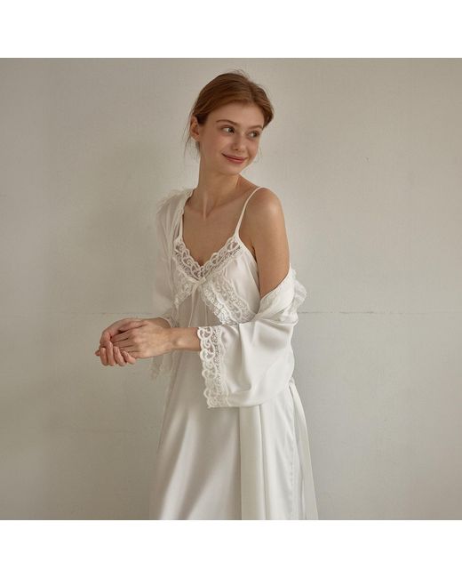 Luna Luz White Fabiola Satin Slip & Robe Ensemble