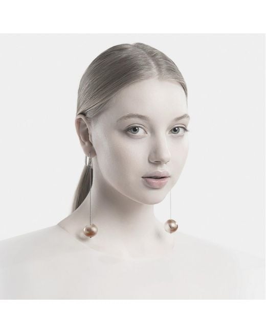 Laura Daili White Golden Glow – Hand-Blown Glass Earrings