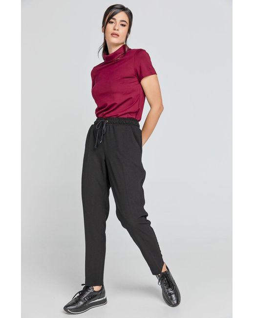 Conquista Black Crepe Pants By