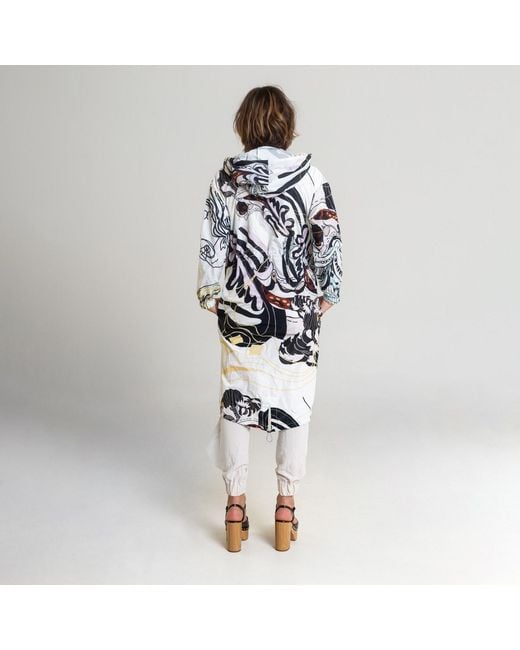 ARTISTA White Bath Printed Jacket