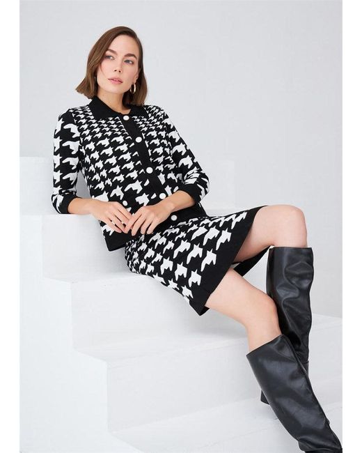 Peraluna Black Houndstooth Pattern Slim Fit Knee Level Knitwear Skirt