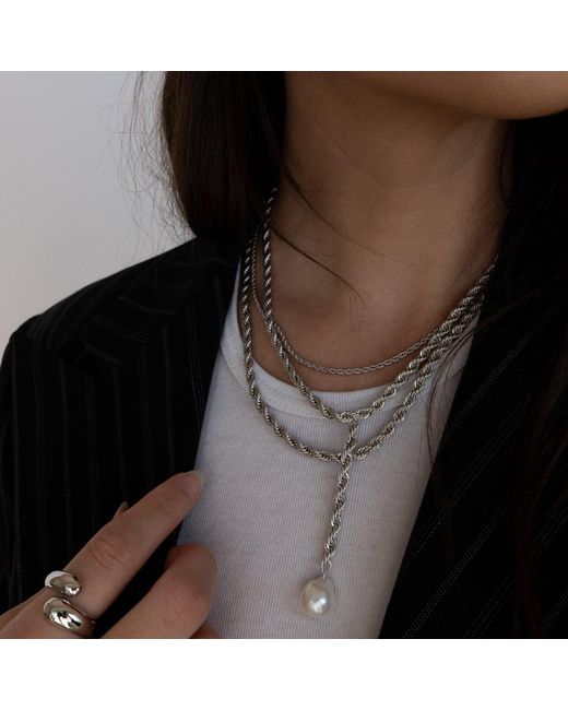 Leeada Jewelry Metallic Bryn Pearl Lariat Necklace