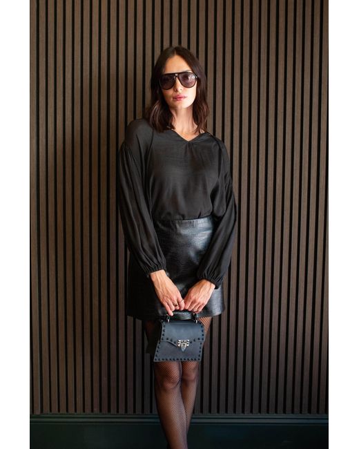Jennafer Grace Black Clara Bishop Sleeve Blouse