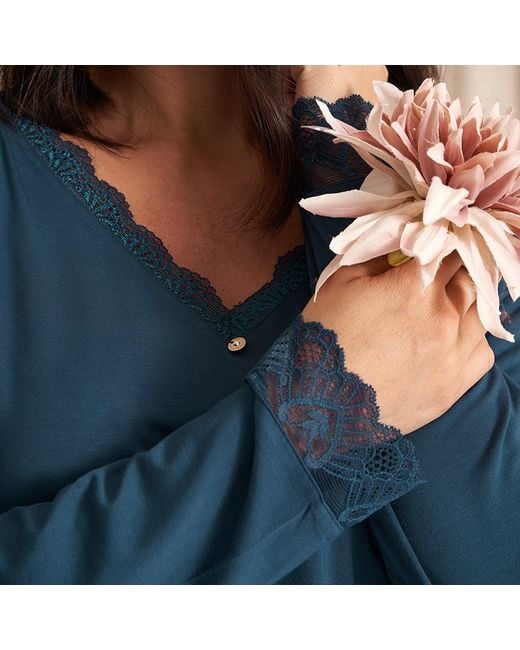 Pretty You London Blue Bamboo Lace V-Neck Pyjama Set