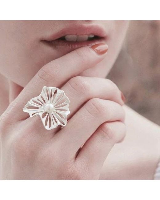 Ormiro White Spellflower Pearl & Sterling Ring